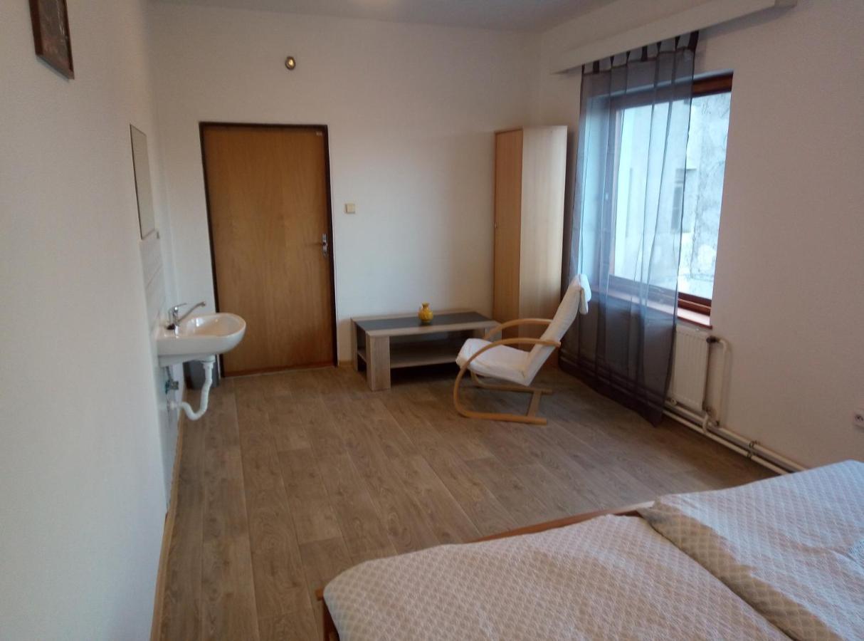 Penzion U Nahonu Mesto Touskov Exterior photo