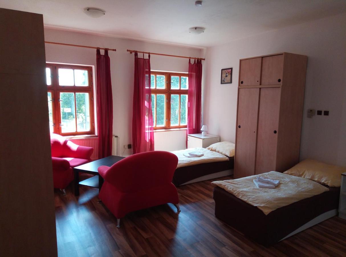 Penzion U Nahonu Mesto Touskov Exterior photo