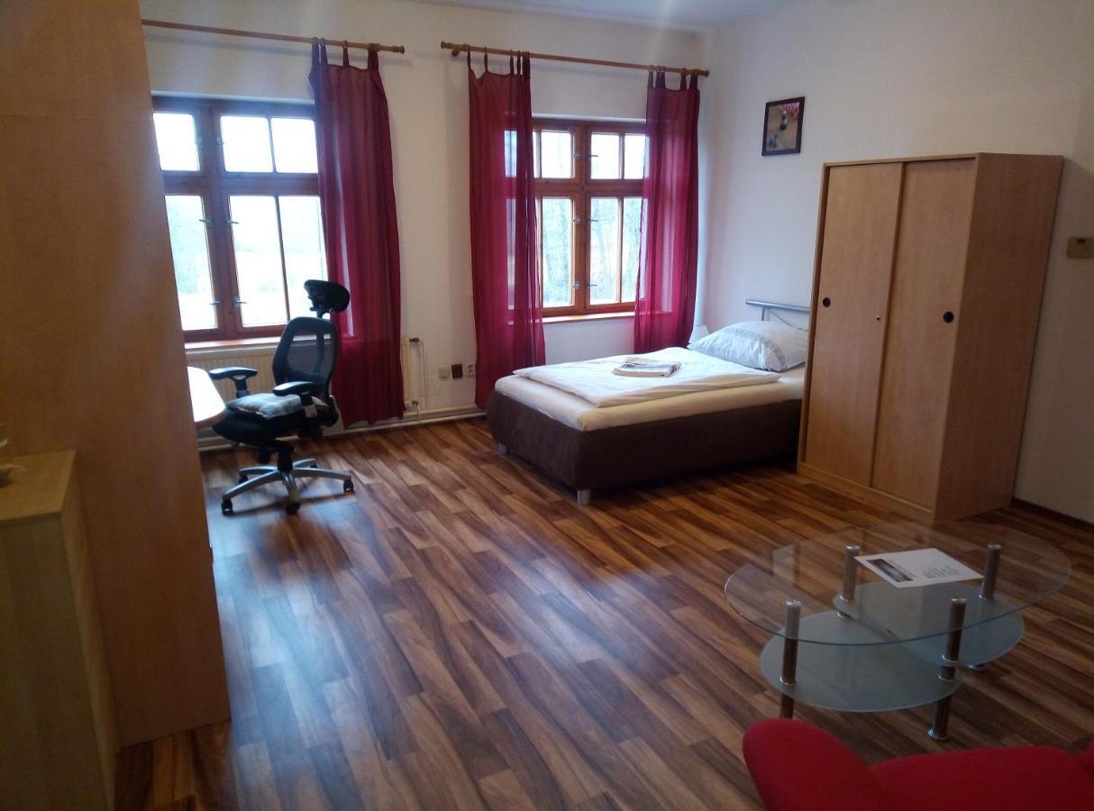 Penzion U Nahonu Mesto Touskov Exterior photo